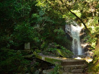 🏞️ 오초즈 폭포 이미지 2
